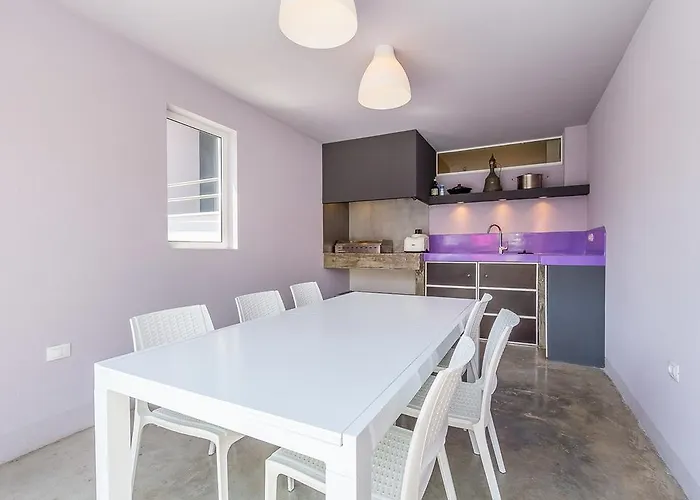 House Moderna Holiday home