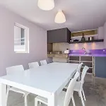 House Moderna Vakantiehuis