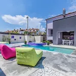 Vakantiehuis House Moderna