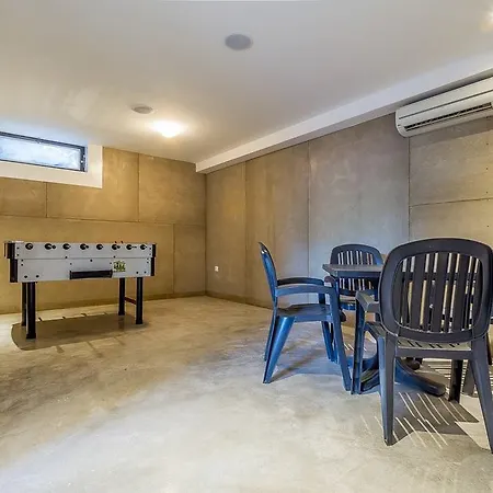 House Moderna Σπίτι διακοπών